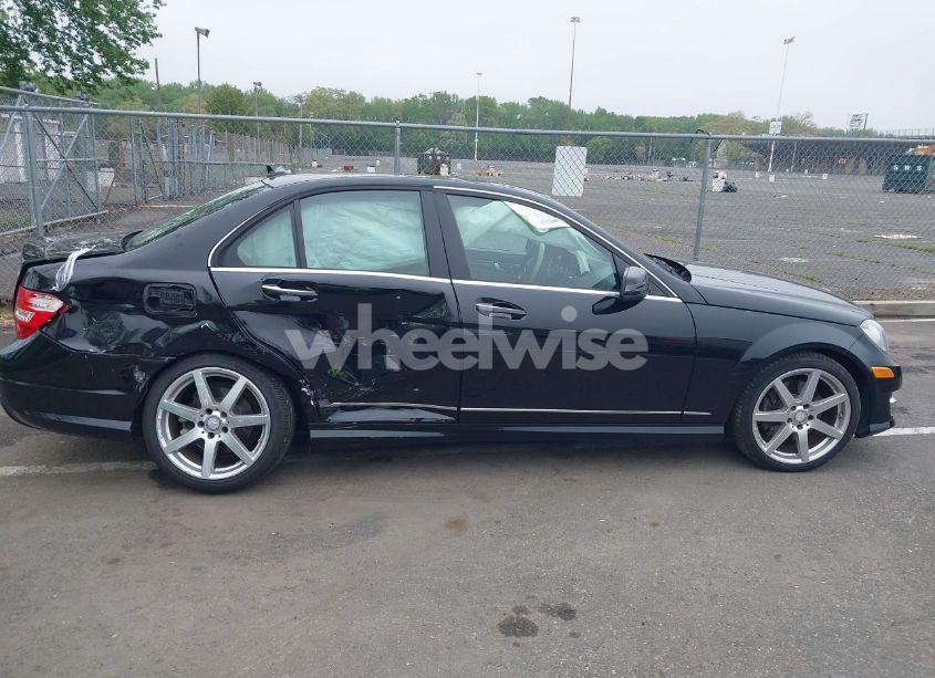 Photo 13 of 2014 Mercedes-benz C 300 LUXURY 4MATIC/SPORT 4MATIC (VIN WDDGF8AB6EA946106)