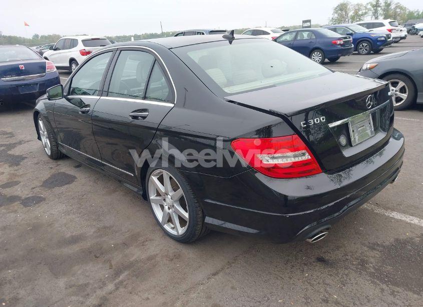 Photo 3 of 2014 Mercedes-benz C 300 LUXURY 4MATIC/SPORT 4MATIC (VIN WDDGF8AB6EA946106)