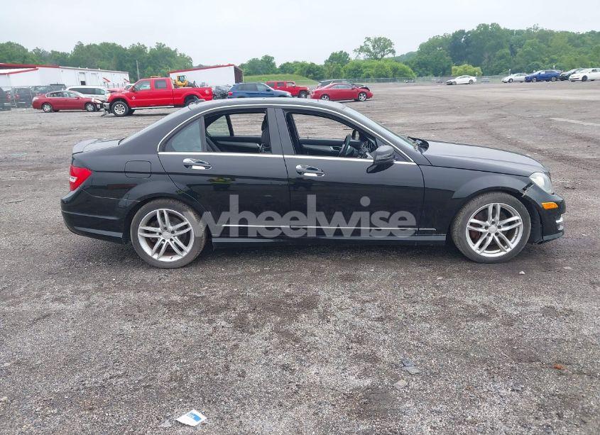 Photo 13 of 2014 Mercedes-benz C 300 LUXURY 4MATIC/SPORT 4MATIC (VIN WDDGF8AB6EG205676)