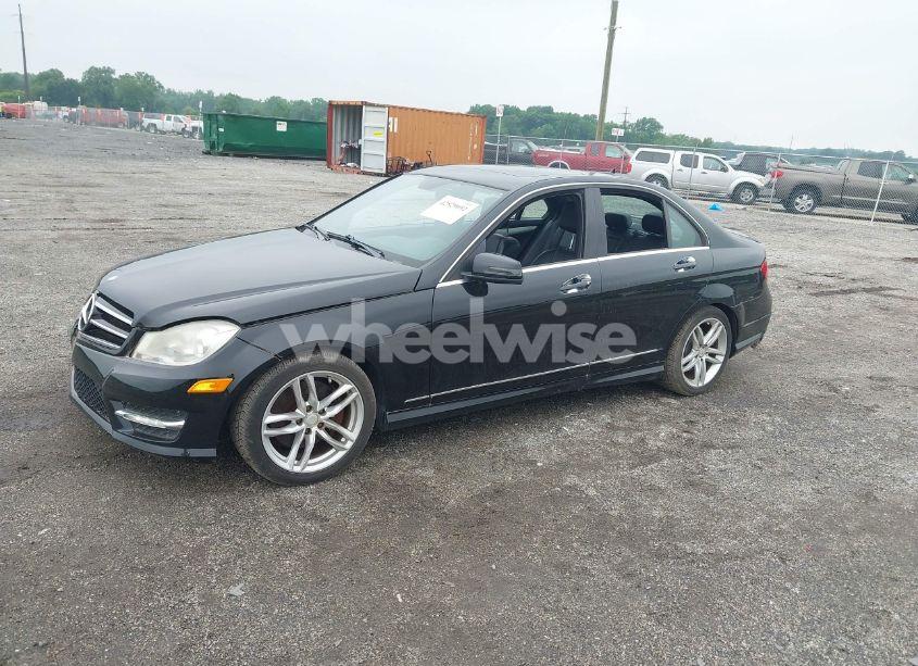 Photo 2 of 2014 Mercedes-benz C 300 LUXURY 4MATIC/SPORT 4MATIC (VIN WDDGF8AB6EG205676)