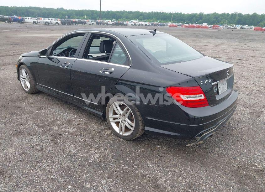 Photo 3 of 2014 Mercedes-benz C 300 LUXURY 4MATIC/SPORT 4MATIC (VIN WDDGF8AB6EG205676)