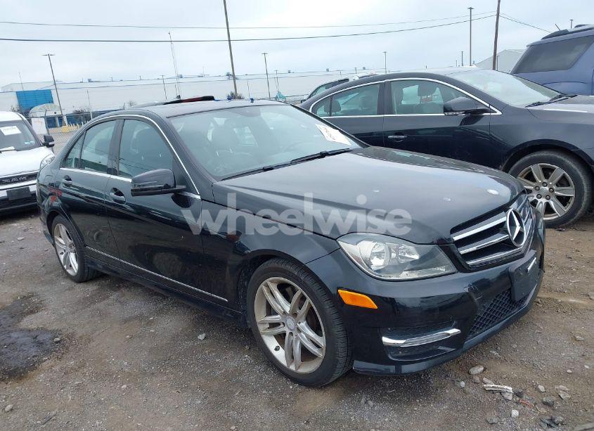 2014 Mercedes-benz C 300 LUXURY 4MATIC/SPORT 4MATIC (VIN WDDGF8AB6ER319441) main photo