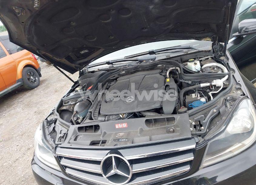 Photo 10 of 2014 Mercedes-benz C 300 LUXURY 4MATIC/SPORT 4MATIC (VIN WDDGF8AB6ER319441)