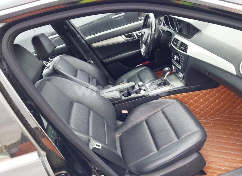 Photo 5 of 2014 Mercedes-benz C 300 LUXURY 4MATIC/SPORT 4MATIC (VIN WDDGF8AB6ER319441)