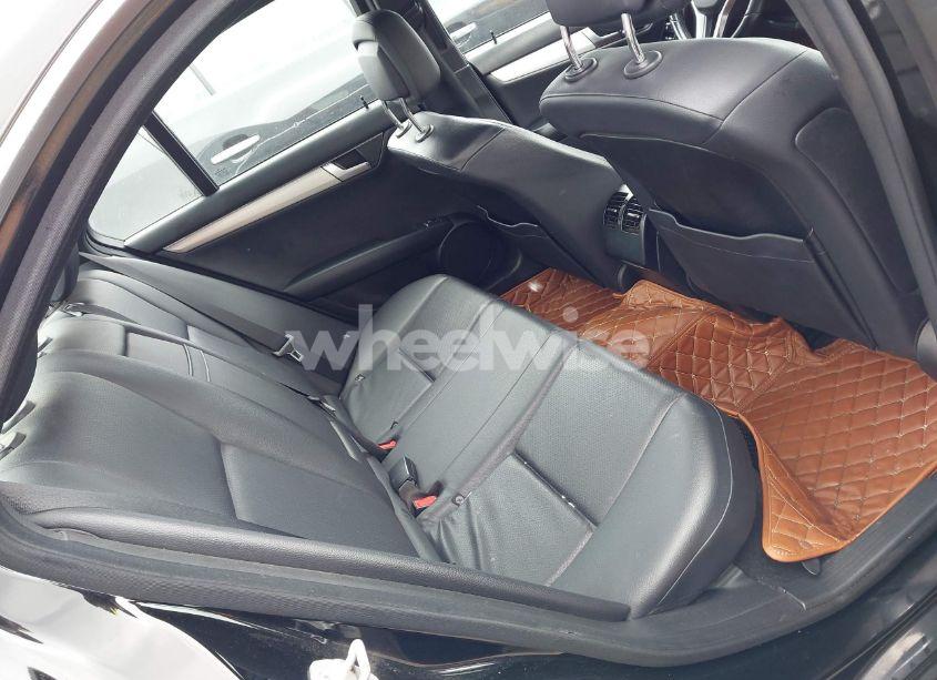 Photo 8 of 2014 Mercedes-benz C 300 LUXURY 4MATIC/SPORT 4MATIC (VIN WDDGF8AB6ER319441)