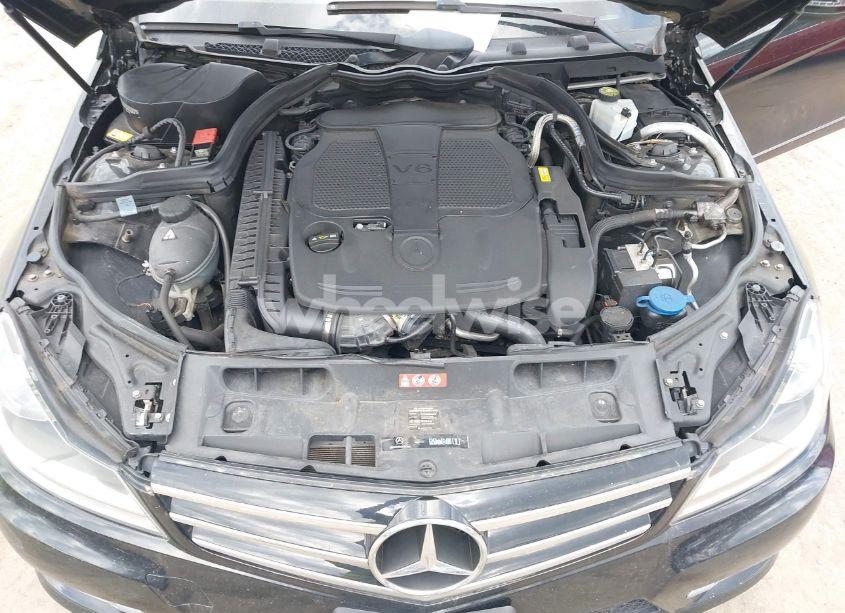 Photo 10 of 2014 Mercedes-benz C 300 LUXURY 4MATIC/SPORT 4MATIC (VIN WDDGF8AB6ER324705)