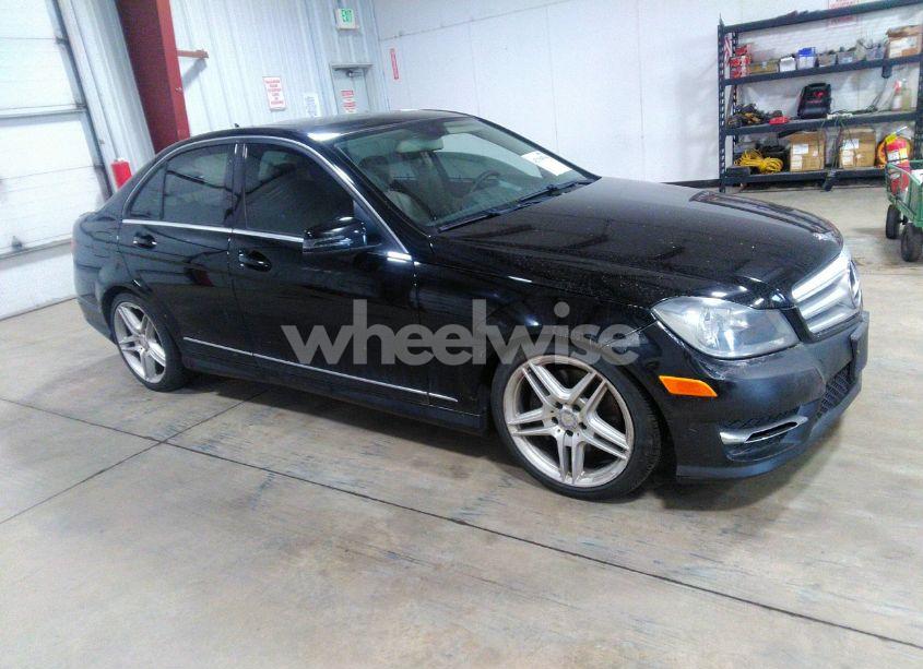 Photo 13 of 2013 Mercedes-benz C 300 LUXURY 4MATIC/SPORT 4MATIC (VIN WDDGF8AB7DR262326)