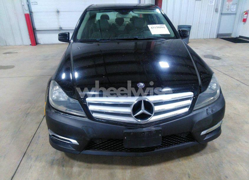 Photo 6 of 2013 Mercedes-benz C 300 LUXURY 4MATIC/SPORT 4MATIC (VIN WDDGF8AB7DR262326)