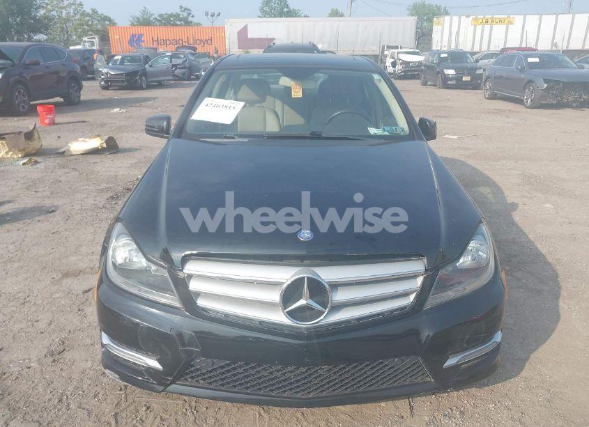 Photo 12 of 2013 Mercedes-benz C 300 LUXURY 4MATIC/SPORT 4MATIC (VIN WDDGF8AB7DR287761)