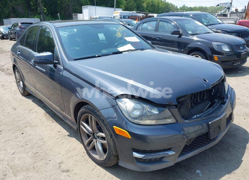 2014 Mercedes-benz C 300 LUXURY 4MATIC/SPORT 4MATIC (VIN WDDGF8AB7ER309565) main photo