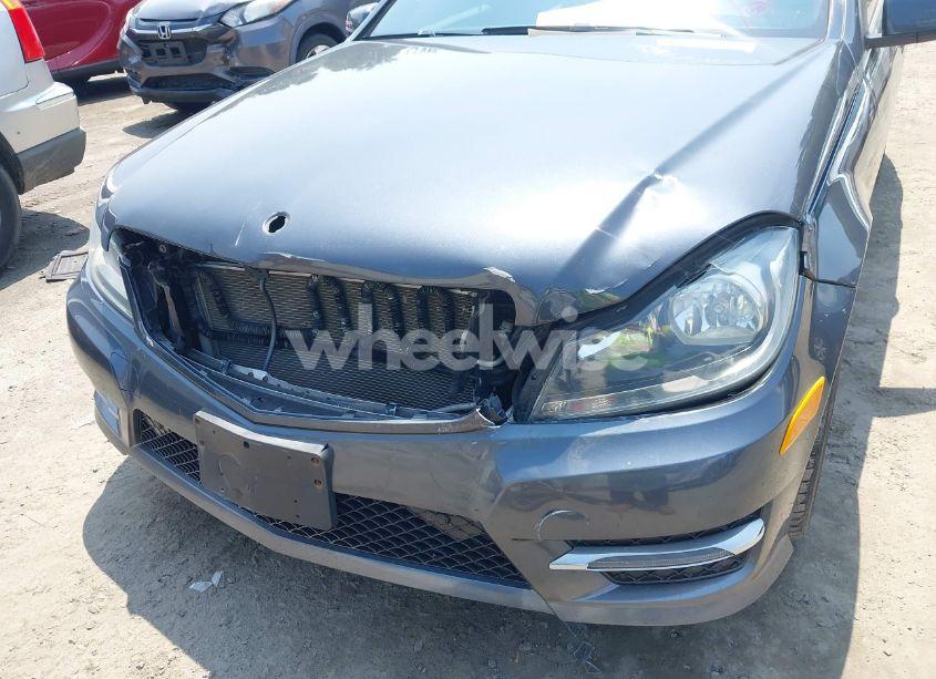 Photo 6 of 2014 Mercedes-benz C 300 LUXURY 4MATIC/SPORT 4MATIC (VIN WDDGF8AB7ER309565)