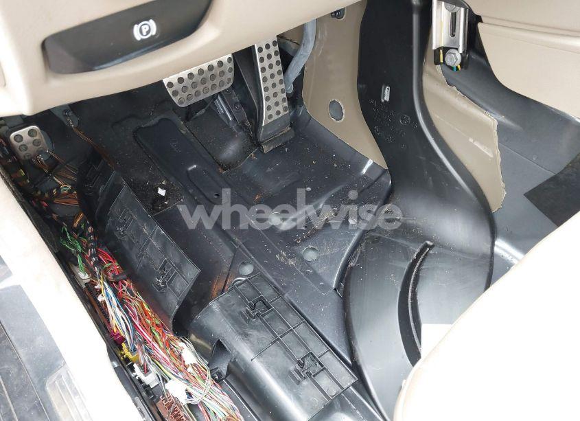 Photo 6 of 2014 Mercedes-benz C 300 LUXURY 4MATIC/SPORT 4MATIC (VIN WDDGF8AB7ER320145)