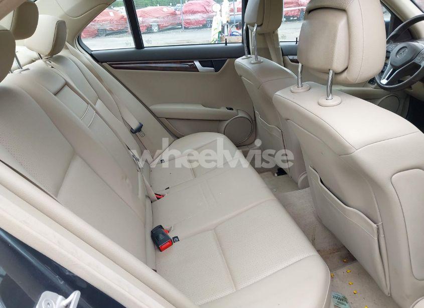 Photo 8 of 2014 Mercedes-benz C 300 LUXURY 4MATIC/SPORT 4MATIC (VIN WDDGF8AB7ER320145)