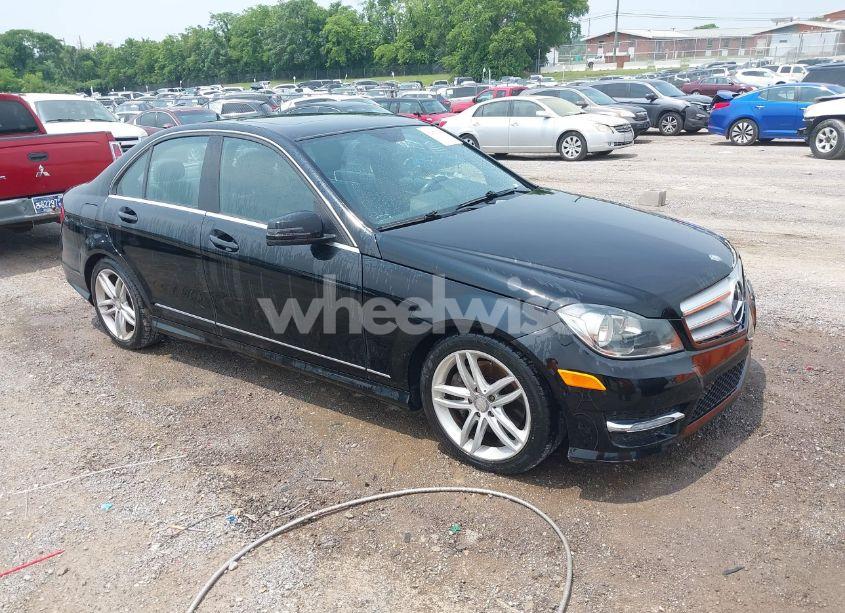 2013 Mercedes-benz C 300 LUXURY 4MATIC/SPORT 4MATIC (VIN WDDGF8AB9DA792571) main photo