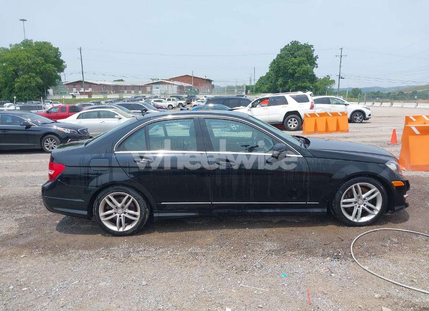 Photo 13 of 2013 Mercedes-benz C 300 LUXURY 4MATIC/SPORT 4MATIC (VIN WDDGF8AB9DA792571)