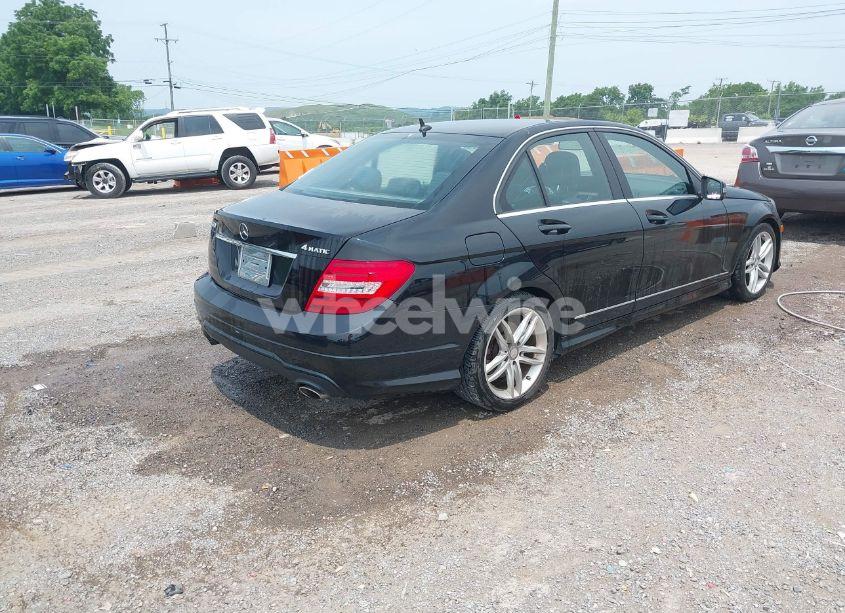 Photo 4 of 2013 Mercedes-benz C 300 LUXURY 4MATIC/SPORT 4MATIC (VIN WDDGF8AB9DA792571)