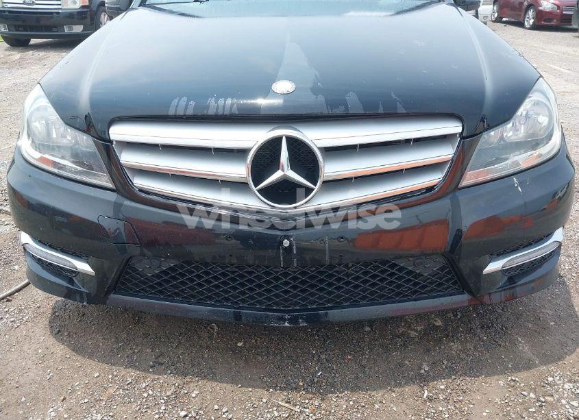 Photo 6 of 2013 Mercedes-benz C 300 LUXURY 4MATIC/SPORT 4MATIC (VIN WDDGF8AB9DA792571)