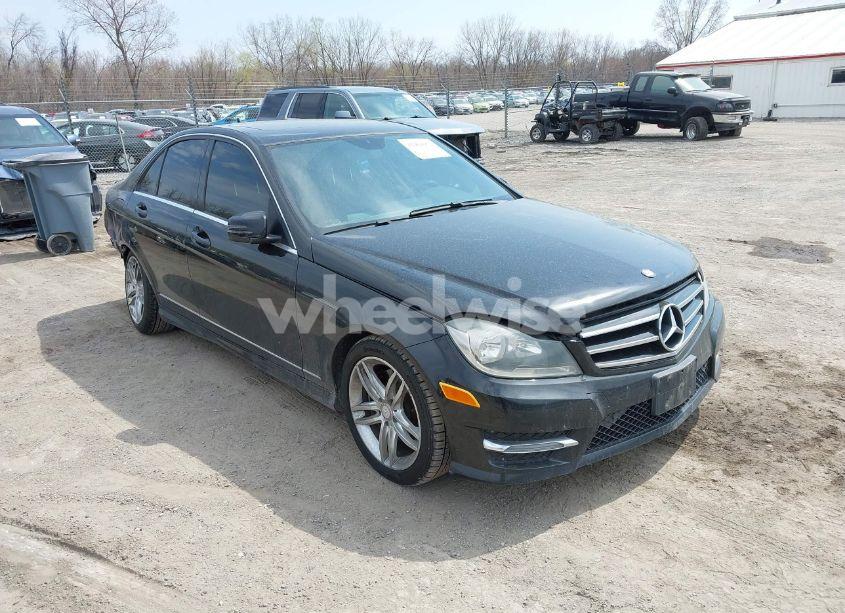 2014 Mercedes-benz C 300 LUXURY 4MATIC/SPORT 4MATIC (VIN WDDGF8AB9EA929638) main photo