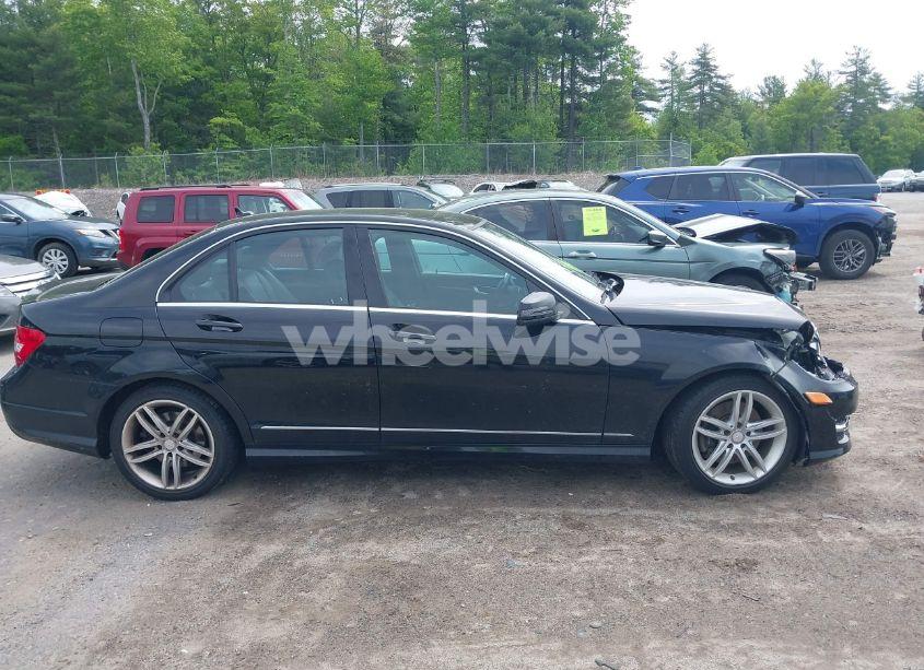 Photo 13 of 2014 Mercedes-benz C 300 LUXURY 4MATIC/SPORT 4MATIC (VIN WDDGF8AB9EA952191)
