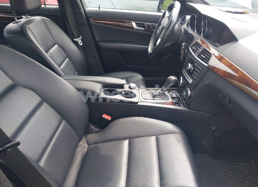 Photo 5 of 2014 Mercedes-benz C 300 LUXURY 4MATIC/SPORT 4MATIC (VIN WDDGF8AB9EA952191)