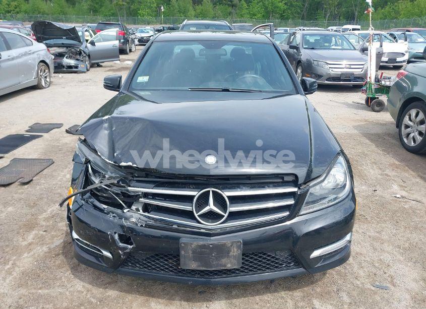 Photo 6 of 2014 Mercedes-benz C 300 LUXURY 4MATIC/SPORT 4MATIC (VIN WDDGF8AB9EA952191)
