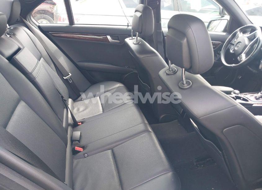 Photo 8 of 2014 Mercedes-benz C 300 LUXURY 4MATIC/SPORT 4MATIC (VIN WDDGF8AB9EA952191)