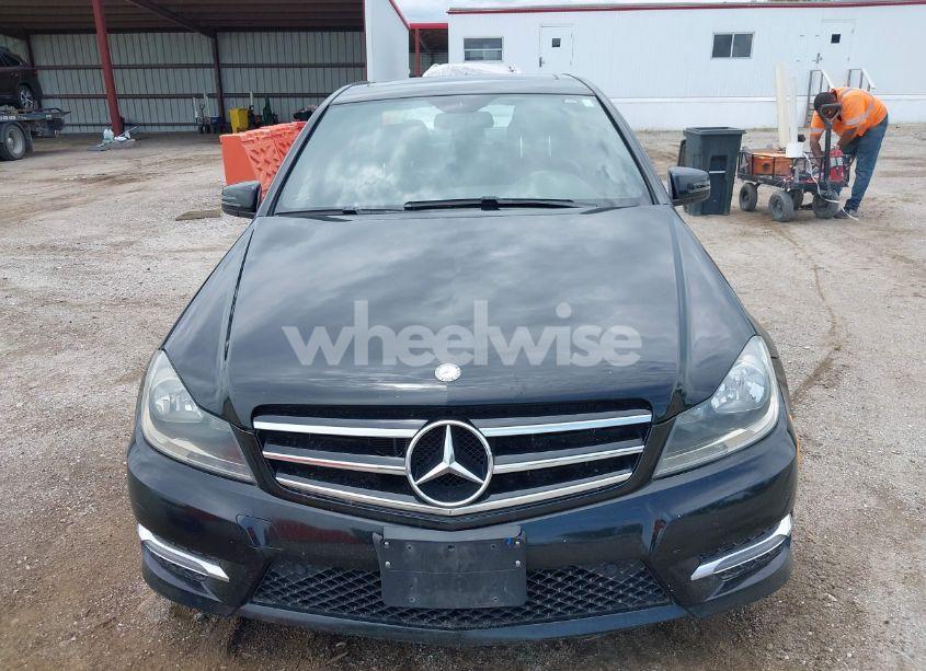 Photo 12 of 2014 Mercedes-benz C 300 LUXURY 4MATIC/SPORT 4MATIC (VIN WDDGF8AB9ER310961)