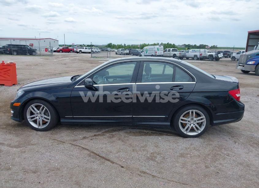 Photo 14 of 2014 Mercedes-benz C 300 LUXURY 4MATIC/SPORT 4MATIC (VIN WDDGF8AB9ER310961)