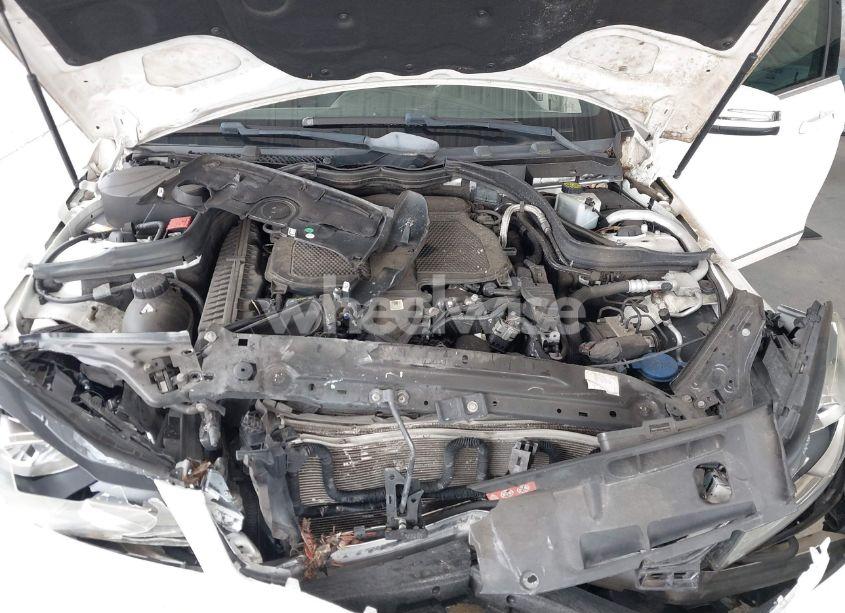 Photo 10 of 2014 Mercedes-benz C 300 LUXURY 4MATIC/SPORT 4MATIC (VIN WDDGF8ABXEA936842)