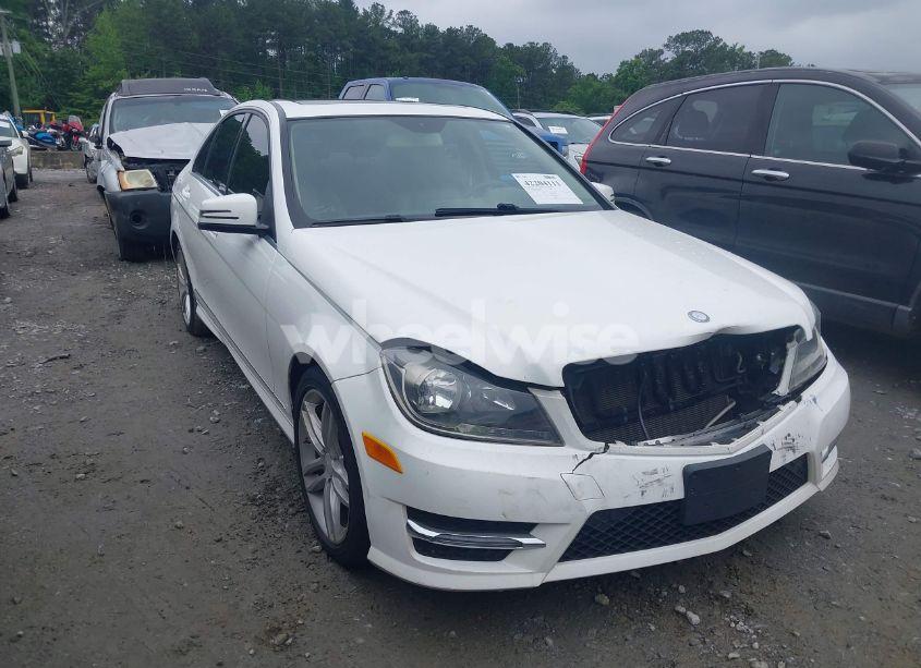 2014 Mercedes-benz C 300 LUXURY 4MATIC/SPORT 4MATIC (VIN WDDGF8ABXER319913) main photo