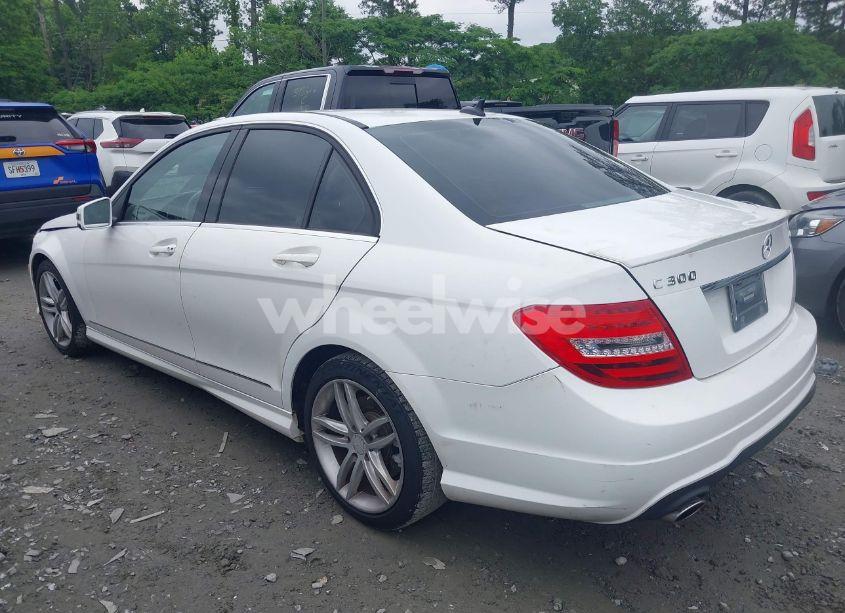 Photo 14 of 2014 Mercedes-benz C 300 LUXURY 4MATIC/SPORT 4MATIC (VIN WDDGF8ABXER319913)
