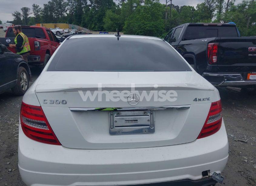 Photo 16 of 2014 Mercedes-benz C 300 LUXURY 4MATIC/SPORT 4MATIC (VIN WDDGF8ABXER319913)