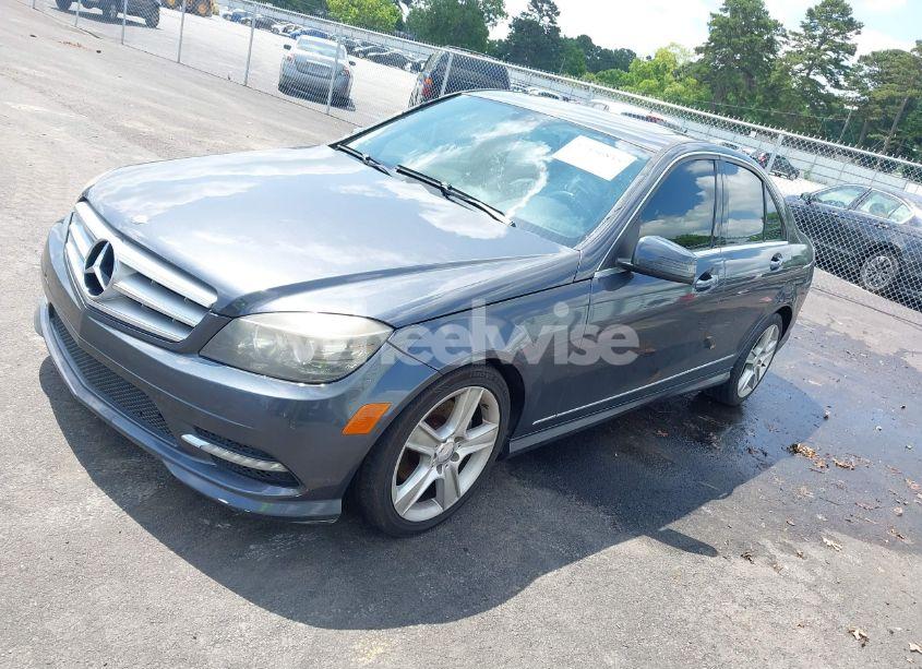 Photo 2 of 2011 Mercedes-benz C 300 LUXURY 4MATIC/SPORT 4MATIC (VIN WDDGF8BB0BR143898)