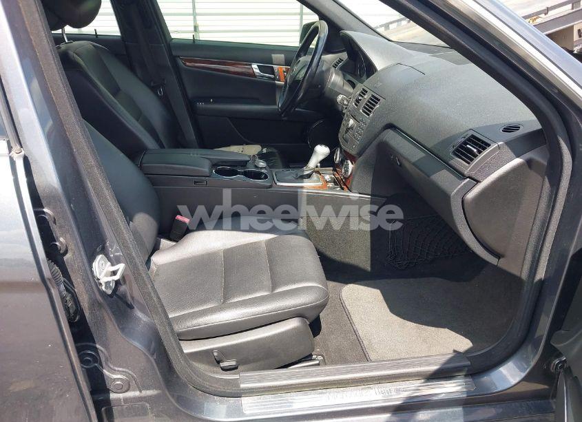 Photo 5 of 2011 Mercedes-benz C 300 LUXURY 4MATIC/SPORT 4MATIC (VIN WDDGF8BB0BR143898)