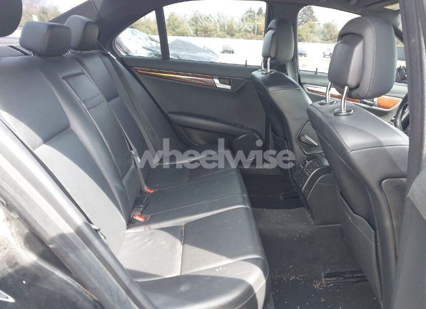 Photo 8 of 2011 Mercedes-benz C 300 LUXURY 4MATIC/SPORT 4MATIC (VIN WDDGF8BB0BR187349)