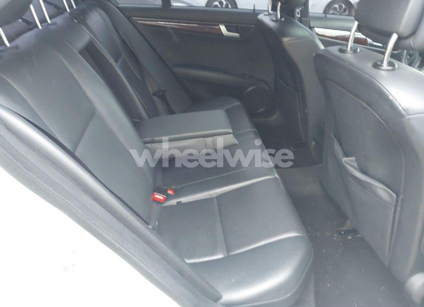 Photo 8 of 2012 Mercedes-benz C 300 LUXURY 4MATIC/SPORT 4MATIC (VIN WDDGF8BB1CR196238)