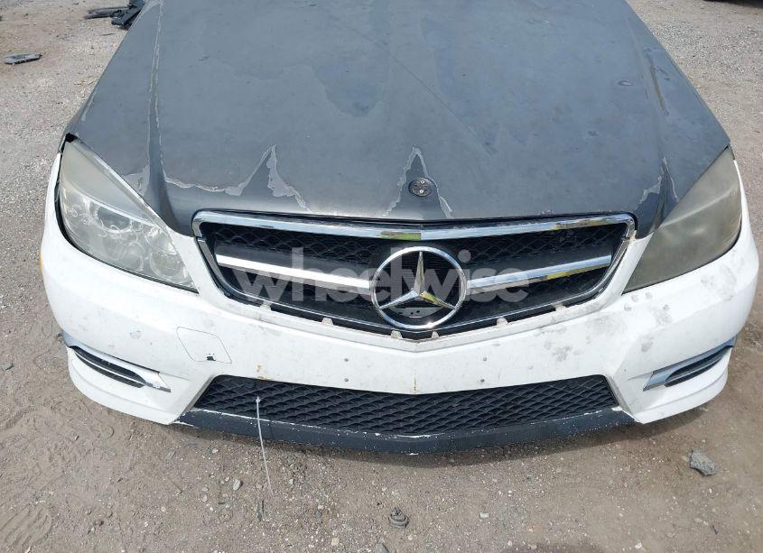 Photo 6 of 2011 Mercedes-benz C 300 LUXURY 4MATIC/SPORT 4MATIC (VIN WDDGF8BB2BR135530)
