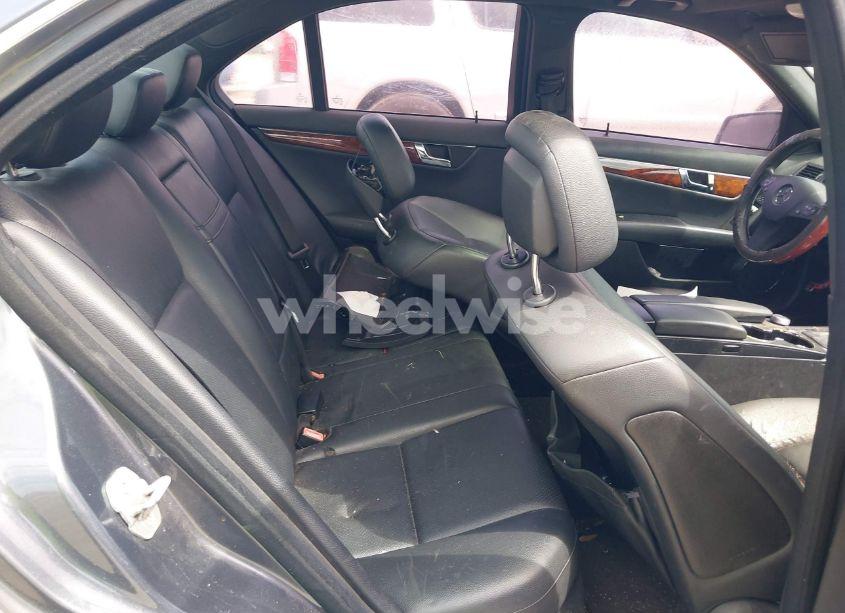 Photo 8 of 2011 Mercedes-benz C 300 LUXURY 4MATIC/SPORT 4MATIC (VIN WDDGF8BB2BR135530)