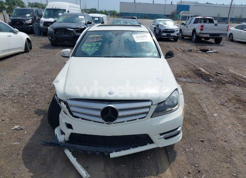 Photo 12 of 2012 Mercedes-benz C 300 LUXURY 4MATIC/SPORT 4MATIC (VIN WDDGF8BB2CA643903)