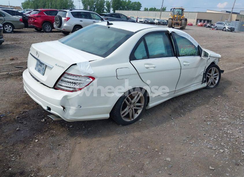 Photo 4 of 2012 Mercedes-benz C 300 LUXURY 4MATIC/SPORT 4MATIC (VIN WDDGF8BB2CA643903)