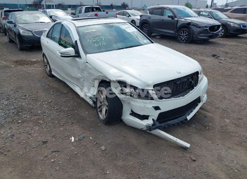 Photo 6 of 2012 Mercedes-benz C 300 LUXURY 4MATIC/SPORT 4MATIC (VIN WDDGF8BB2CA643903)