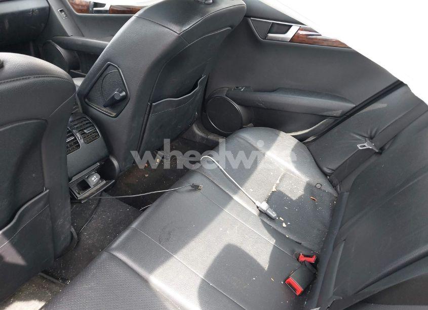 Photo 8 of 2012 Mercedes-benz C 300 LUXURY 4MATIC/SPORT 4MATIC (VIN WDDGF8BB2CA643903)