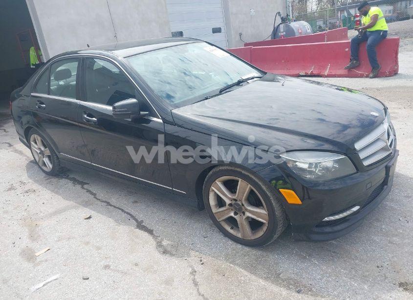 2011 Mercedes-benz C 300 LUXURY 4MATIC/SPORT 4MATIC (VIN WDDGF8BB3BR165099) main photo