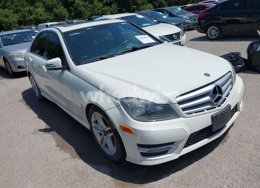 2012 Mercedes-benz C 300 LUXURY 4MATIC/SPORT 4MATIC (VIN WDDGF8BB3CR195687) main photo