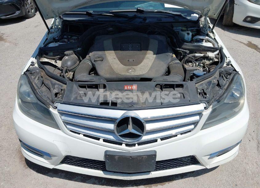 Photo 10 of 2012 Mercedes-benz C 300 LUXURY 4MATIC/SPORT 4MATIC (VIN WDDGF8BB3CR195687)