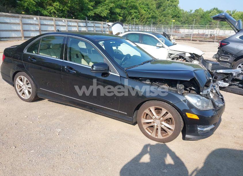 2012 Mercedes-benz C 300 LUXURY 4MATIC/SPORT 4MATIC (VIN WDDGF8BB3CR202198) main photo