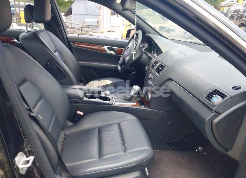 Photo 5 of 2011 Mercedes-benz C 300 LUXURY 4MATIC/SPORT 4MATIC (VIN WDDGF8BB4BR174653)