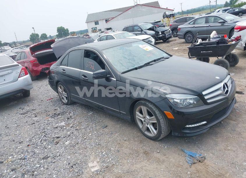 2011 Mercedes-benz C 300 LUXURY 4MATIC/SPORT 4MATIC (VIN WDDGF8BB4BR177245) main photo