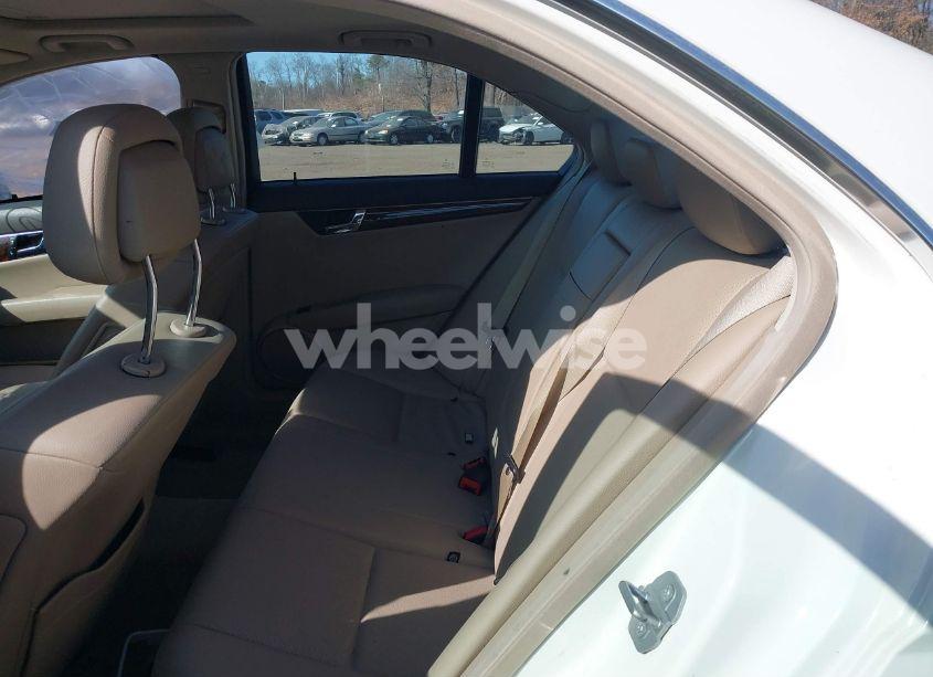 Photo 8 of 2010 Mercedes-benz C 300 LUXURY 4MATIC/SPORT 4MATIC (VIN WDDGF8BB5AF444764)