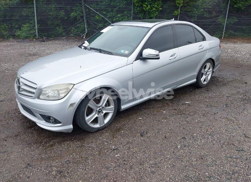 Photo 2 of 2010 Mercedes-benz C 300 LUXURY 4MATIC/SPORT 4MATIC (VIN WDDGF8BB5AF474511)